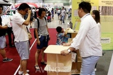 [코엑스 유교전 영상] 엔젤테크, 룩센트 퍼니쳐 자작나무 이동식 회전책장 선봬
