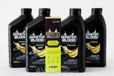 몬스터블러드 합성엔진오일 & 엔진코팅제, 2016 오토모티브 위크 참가