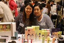 [MIK Vietnam] 코스메티아, MIK Beauty 베트남 C to C 컨벤션서 신개념 스틱클렌저 선봬