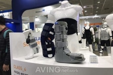 [KIMES 2018] 아미글로벌, 전자레인지에 돌려 쓰는 핫냉 착용기 선봬