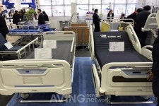 [KIMES 2018] SOWHA, introduced Bed-type Electric Beds and Transportation Vehicles that reduced the Risk of Infection