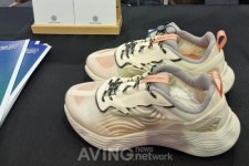 로핏스튜디오, 2021 패패부산서 197g 초경량 여성 러닝화 브리즈 Breeze 선보여