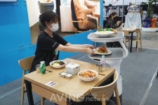 베어로보틱스코리아, 서울푸드 2022서 서비스 자율주행 로봇 서비 소개해... 이제 로봇이 음식도 서빙해요