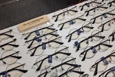 한신광학, DIOPS 2022 참가... 자체 개발 울트라 플렉스 소재 적용해 유연하고 가벼운 안경 제작 가능해!