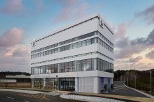 BMW 코오롱 모터스, 춘천 통합센터 오픈... 강원권 최대 규모·춘천 권역 최초의 통합센터