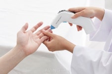 라메디텍, KIMES 2024서 레이저 채혈기 핸디레이 시리즈 선보인다... 의료용 레이저 소형화 기술 적용