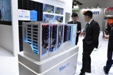 트리나솔라, 제21회 국제그린에너지엑스포서 700W 초고전력 모듈 공개... 높은 양면성·낮은 온도 계수 등 특성 갖춰!