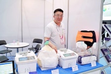 하이제라 네트웍스, 2024 홈케어·재활·복지전시회서 스마트 기저귀 시스템-자동 배뇨처리 돌봄로봇 소개해... 배뇨관리 솔루션으로 존엄케어... 