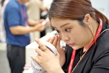 웰랩, 2024 인터참코리아서 연장 속눈썹 브랜드 에이프릴 알렸다!… 다양한 속눈썹 스타일링 가능!