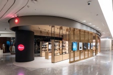 라이카 카메라, 라이카 스토어 롯데월드타워 에비뉴엘 오픈… 사진작가 하시시박 전시 개최