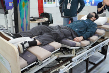 나인벨헬스캐어, 2025 홈케어·재활·복지전시회서 지능형 욕창 예방 침대 나인베드 알려... 욕창과 낙상 우려 차단