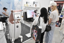엘피지오, 2025 인터참코리아서 고주파·저주파 복합 미용 의료장비 솔루션 공개… 스킨케어·바디케어 전문 기술력 선보여