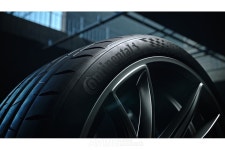 콘티넨탈, 초고성능(UHP) 타이어로 글로벌 시장 입지 강화... 프리미엄 경쟁력 보여주는 핵심 전략 제품