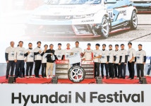 금호타이어, 2025 현대N페스티벌 eN1클래스 타이어-드라이버-팀 챔피언 3관왕 달성...이노뷔(EnnoV) 기술력 입증