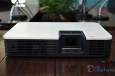 ‘모비쇼’로 프레젠테이션도 뚝딱, 카시오 XJ-H1750 프로젝터,