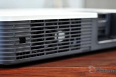 ‘모비쇼’로 프레젠테이션도 뚝딱, 카시오 XJ-H1750 프로젝터,
