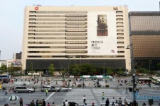 KT, 광화문 올레스퀘어에서 대한민국 통신 130년 조명 기념행사