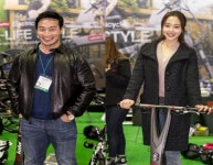 [스타포토]머슬마니아 최설화 선수·최재덕 감독, 스포엑스 아폴로 코리아 방문 현장