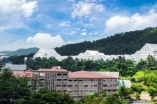 광주시내 주요 사립대학 교직원들, 황제근무 빈축