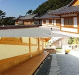 용인에서 즐기는 힐링 휴가... 전통미 가득한 ‘한옥펜션 수진당’