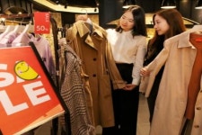 현대백화점, 의류 등 최대 60% 할인