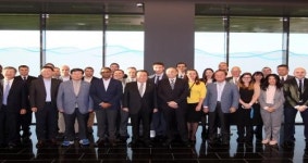 문희상 의장, 루마니아 삼성 하만 R&D 센터 방문