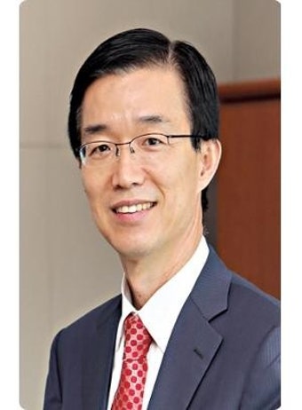 21대 수출입은행장에 방문규 전 기재부 2차관 임명...산업은행과 합병 이슈 잠잠해질까?