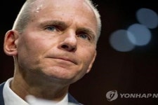 보잉 뮐렌버그 CEO 사임...737맥스 사고 책임