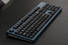 체리 스위치를 채택한 클래식 기계식 키보드, 앱코 K660M