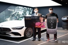 한성자동차, 축구선수 황희찬에 메르세데스-AMG 차량 지원
