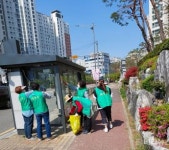 [포토] 김해시 장유3동, 새마을 부녀회 환경정화활동