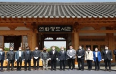 전주시, ‘한국적 아름다움’ 덕진공원 연화정도서관 개관