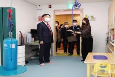 홍남표 창원특례시장, 설 앞두고 장애전담어린이집 방문
