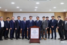 경남정보대, 아이언모터스와 유학생 주문식 교육 협약 체결