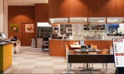 SPC 스트릿 롯데몰 김포공항점 개점...키즈메뉴 새롭게 선보여