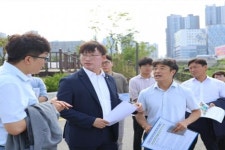 모경종 의원, 계양천·매천 합류지점 보도육교 3개소 신설현장 방문