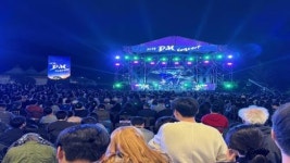 화순군, 화순 고인돌 가을꽃 축제 성료…국화·조형물 전시  20일까지 유지