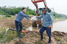 한국수력원자력 월성원자력본부, 모내기철 동경주지역 농가 ‘든든한 한 끼’ 전달
