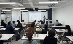 [영산대 브리핑] 시니어모델학과, ‘신중년 지도자 양성’ 방학특강