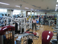 울산장애인체육관이 새단장을 마쳤습니다