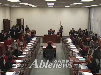 국회 복지위, 활동보조서비스 335억원 증액 결정