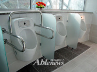 이색명품 달팽이화장실 장애인에겐 불편