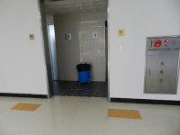 장애인 - 점자블록 ‘ok’, 장애인화장실 ‘개선 필요’