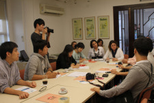 장애인 - 장애인의 평생친구가 되어주다