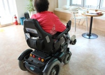 6년뒤 사망선고 내려지는 ‘전동휠체어’