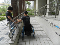 휠체어장애인, 입주아파트 보고 ‘분통’