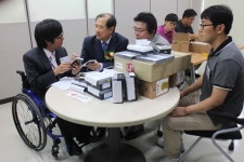 장애인표준사업장의 미흡한 장애인화장실