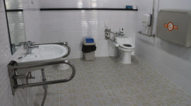 통영장애인종합복지관 장애인 편의 ‘흑과 백’