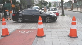 여의도 이룸센터 인근 인도 시각장애인 ‘위험’