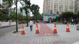여의도 이룸센터 인근 인도 시각장애인 ‘위험’